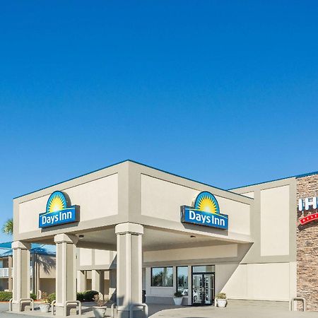 Days Inn By Wyndham Adel I-75 Exterior foto